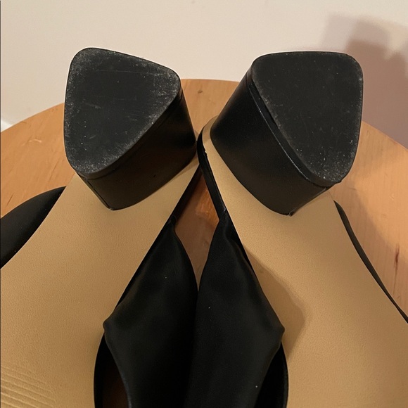 Nordstrom Rack Slides NEW - Picture 13 of 13